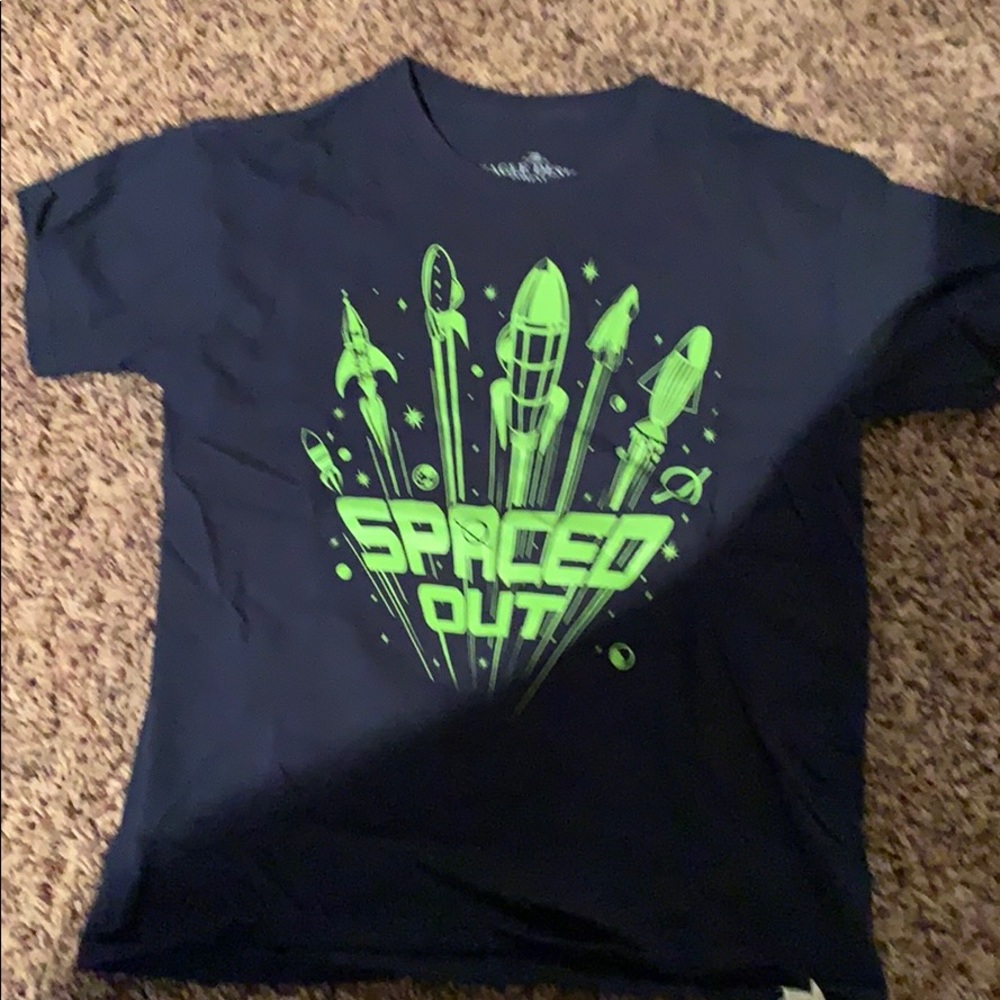 Boys Medium Eagle Design group T